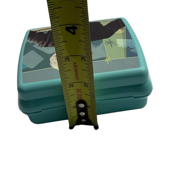 Tupperware Aqua Blue Brownie Wise Logo Sandwich Keeper - Picture 11 of 11